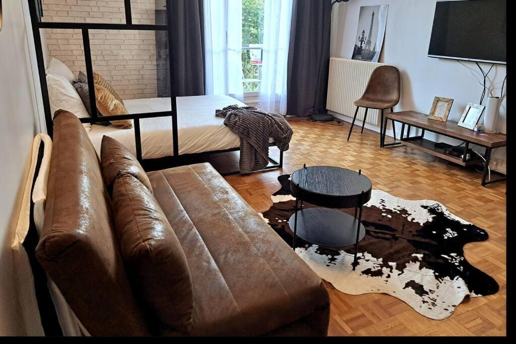 Apartment L'industriel - 2'mn Du Métro - Aux Portes De Paris *